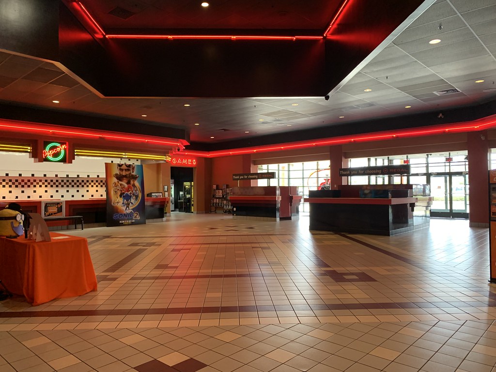 Regal Barn Plaza interior Regal Barn Plaza (48,840 square … Flickr