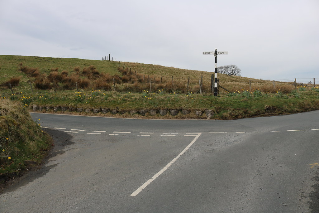 📌 WWII AntiTank Cylinders, Halifax Road, Burnley [SD 904… Flickr
