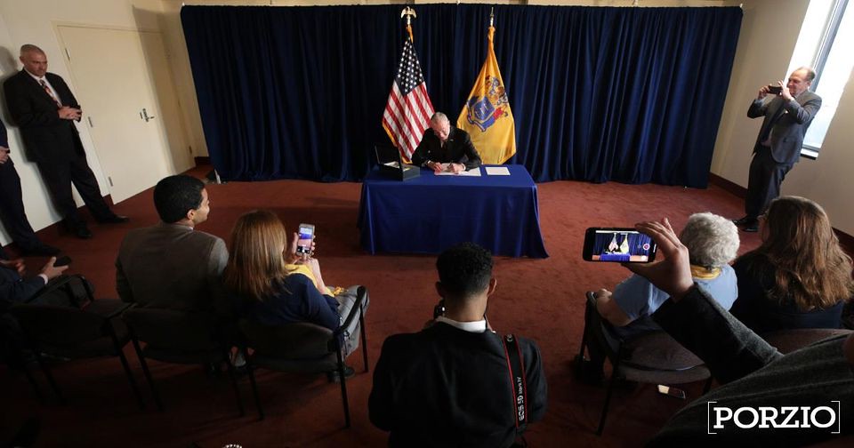 021.Medical Aid Act Signing 2019 Brian Barry Flickr