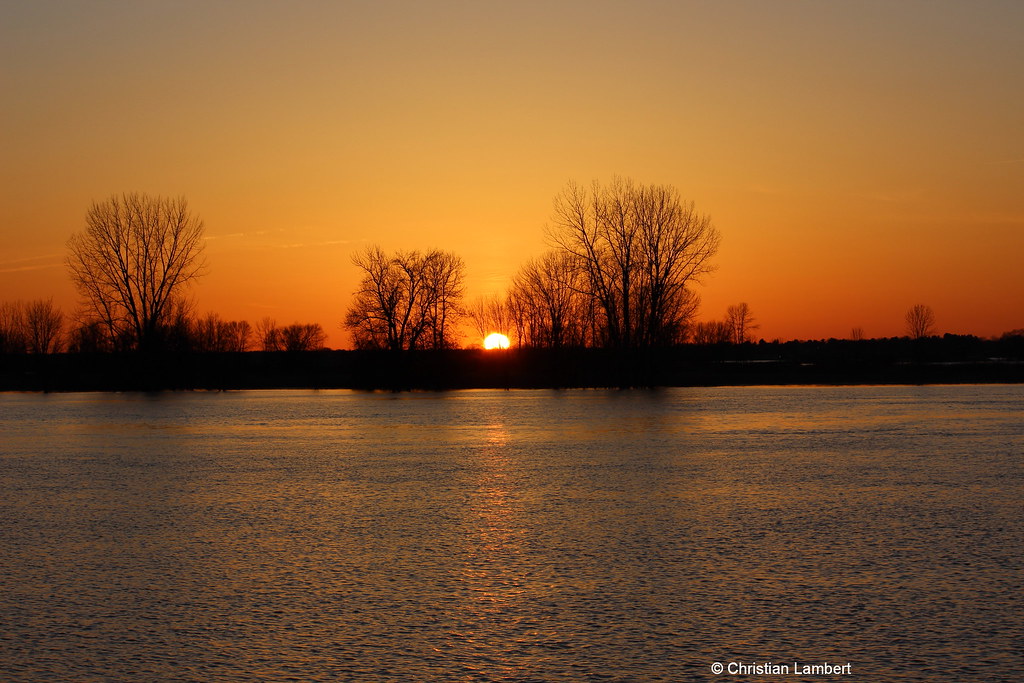Coucher de soleil Prise à Contrecoeur, Qc, Canada Christian Lambert