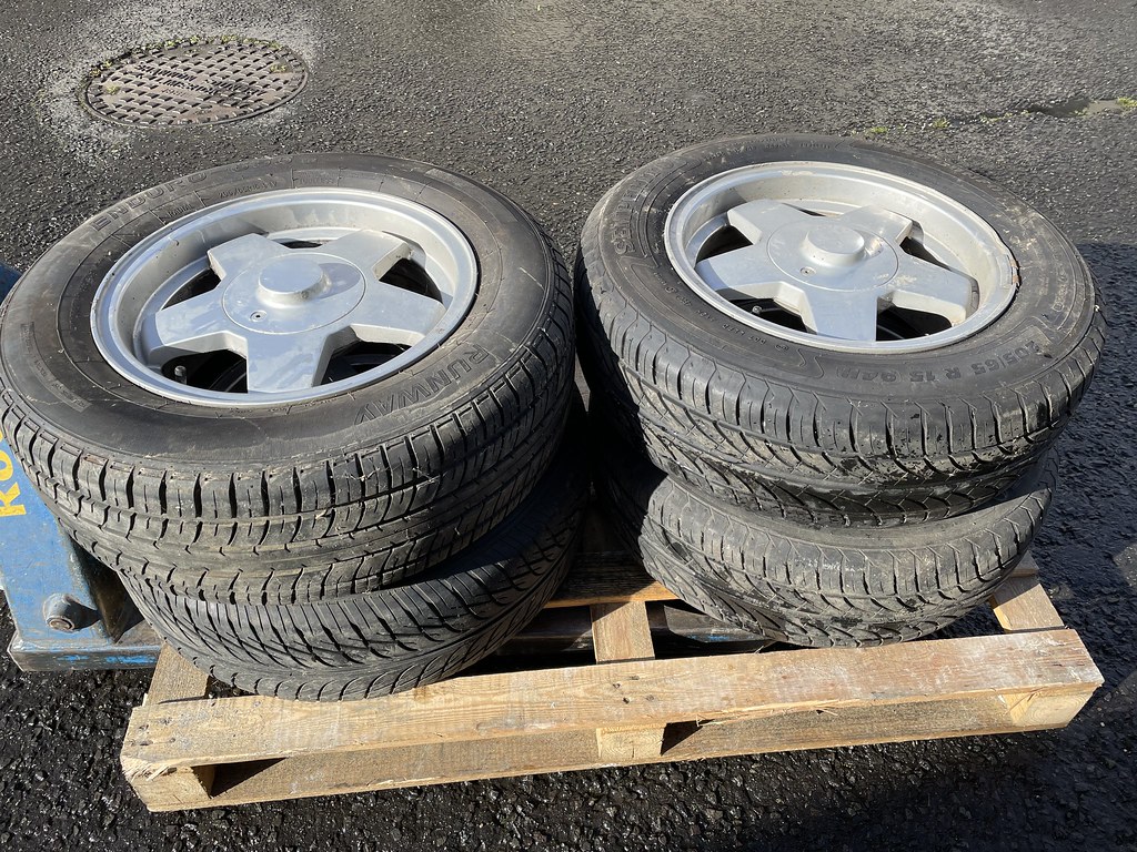 4 X original South African 15 inch Starburst alloy wheels Flickr