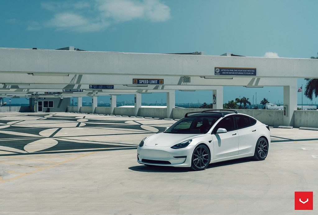 Tesla Model 3 Hybrid Series HF3 © Vossen Whe… Flickr
