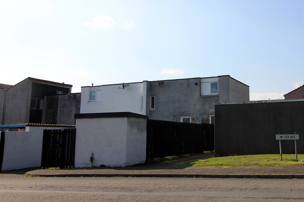 Glenrothes. Colliston avenue. boneytongue Flickr