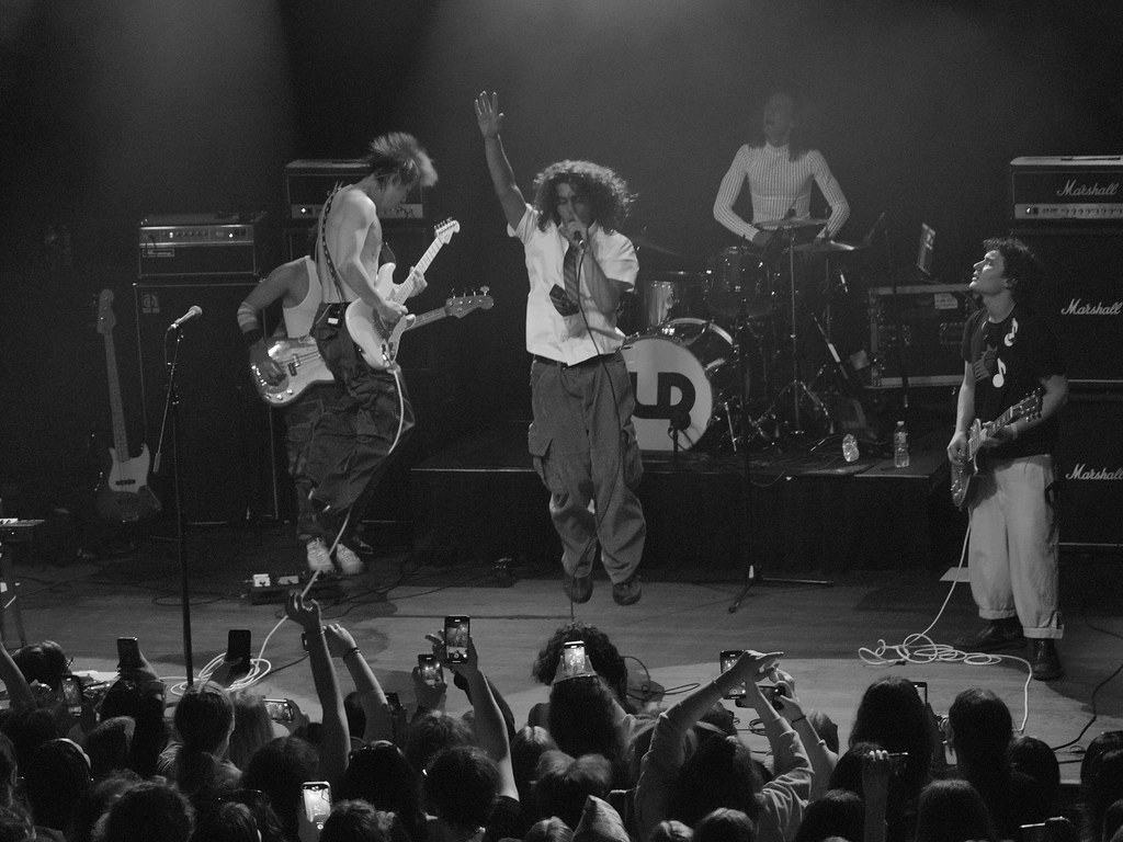 041622_4.22.laundry.day_DP09 LAUNDRY DAY at Irving Plaza N… Flickr