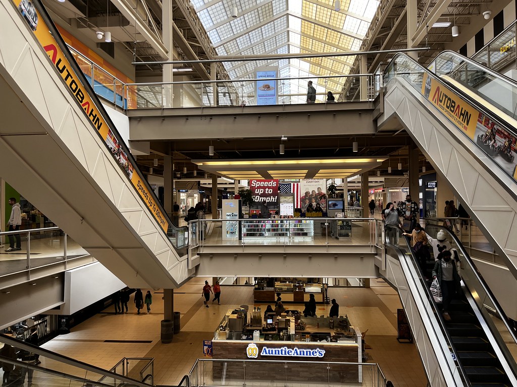 Palisades Center (West Nyack, New York) JJBers Flickr