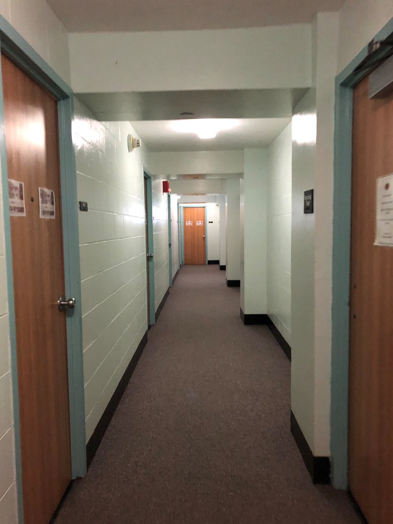 Umass Amherst Washington Hall 6th Floor Hallway Austin Dodge Flickr