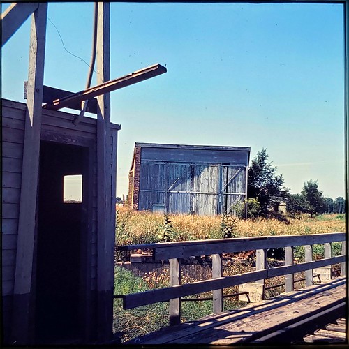 Aug 1975 Sanborn, Iowa Milwaukee Road twostall roundhouse… Flickr