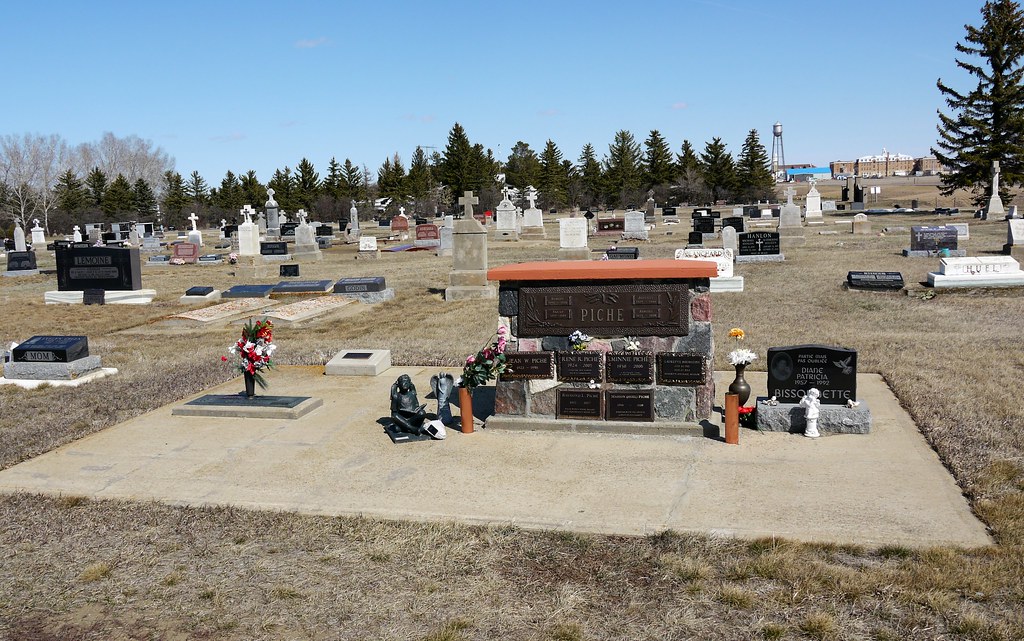 Gravelbourg Catholic Cemetery SK 20220424_145807 P1010538 Flickr