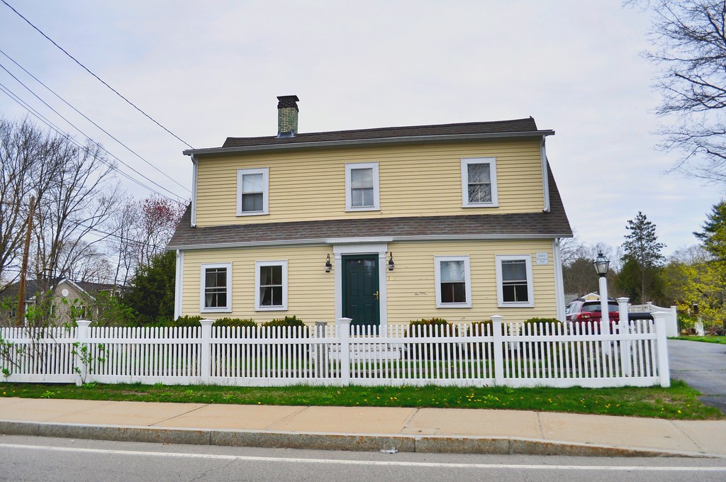 John Turner Home 100 South St. Medfield MA. c. 1668 Flickr