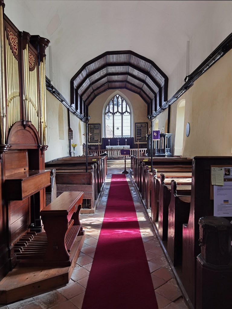 looking east St Mary, Ashby St Mary, Norfolk A disproporti… Flickr