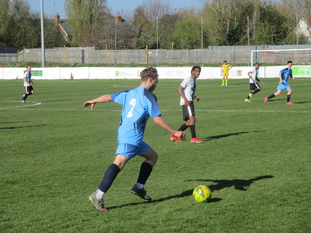 Coggeshall United FC vs Brimsdown FC Thurlow Nunn Eastern … Flickr