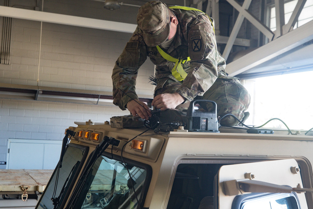 Vehicle MILES gear Installation JRTC 2022 Soldiers from th… Flickr