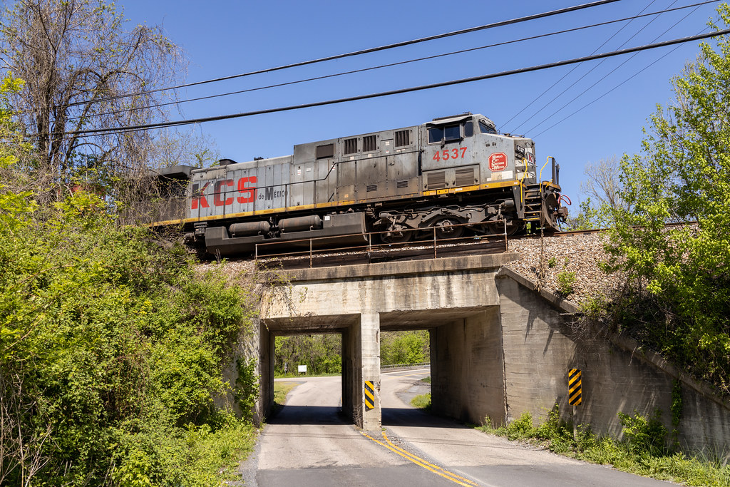 S83626 KCSM 4537 East at Rt. 696 Bridge at Low Moor, VA Flickr