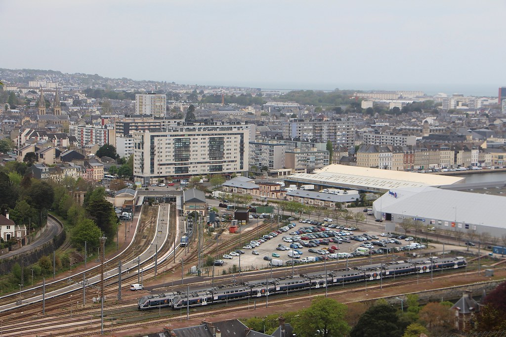 Gare de Cherbourg La gare de Cherbourg depuis le fort du R… yann