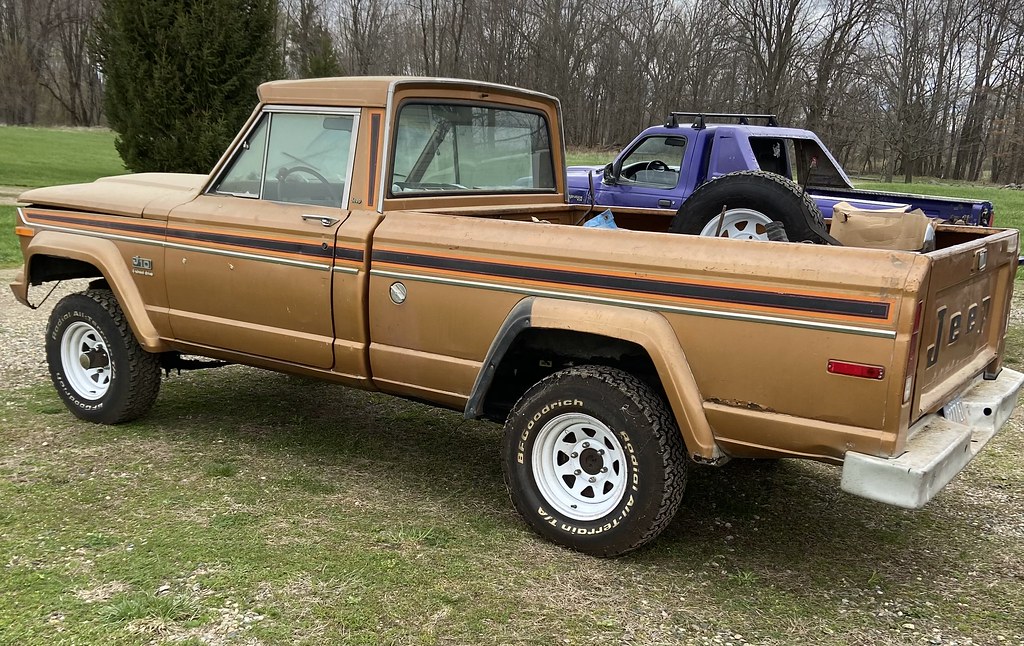 1974 J10 119" Albion, MI Full Size Jeep Network