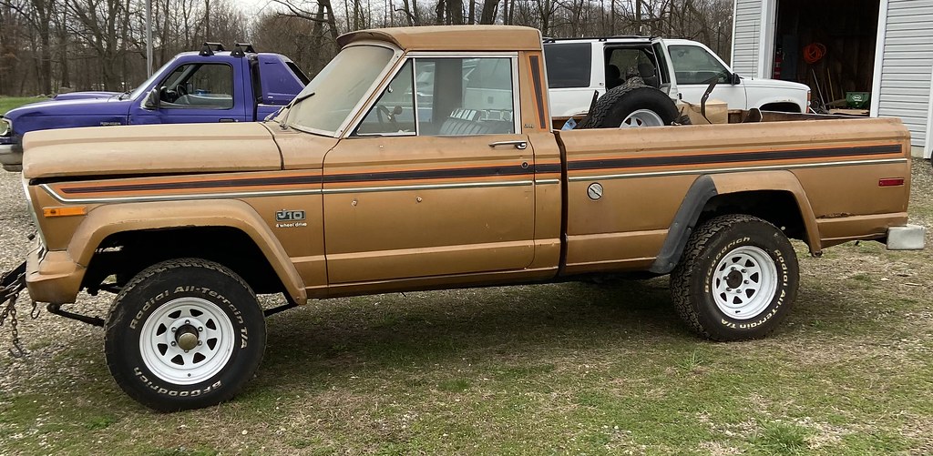 1974 J10 119" Albion, MI Full Size Jeep Network