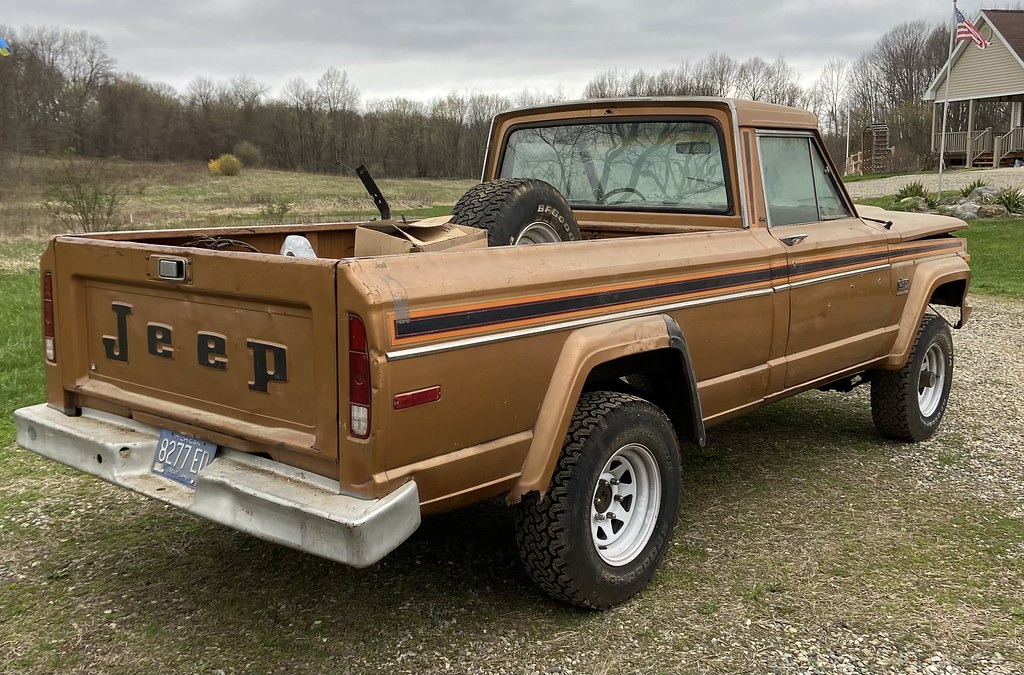 1974 J10 119" Albion, MI Full Size Jeep Network