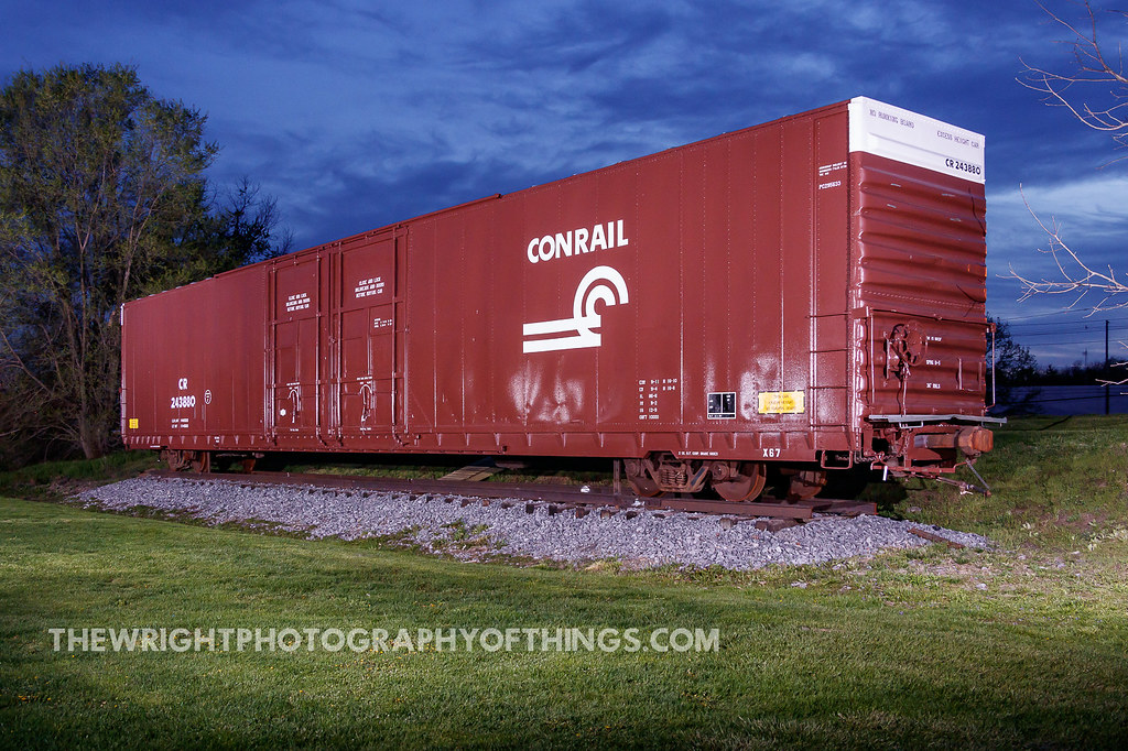 CR 243880 Conrail 243880 class X67 86 foot long boxcar was… Flickr