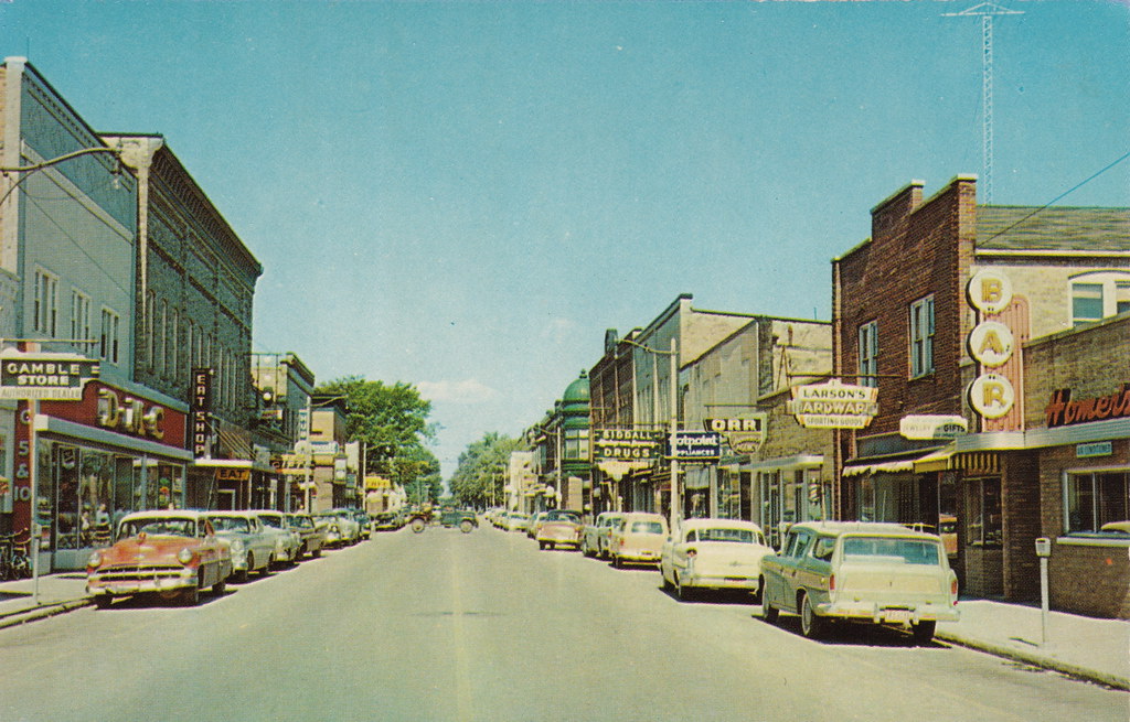 UP Manistique MI 1950s GREAT 50s CARS Downtown Stores and … Flickr