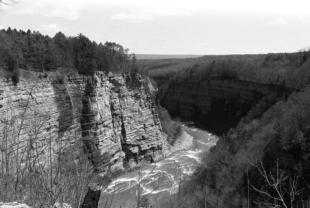 Letchworth State Park Nikon FM2n NikkorO.C 35mm f/2 Kentm… Flickr