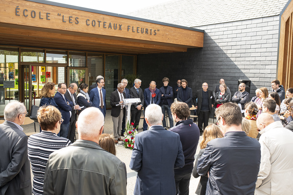 2022 04 Inauguration école "Les Coteaux Fleuris" / Heudebo… Flickr
