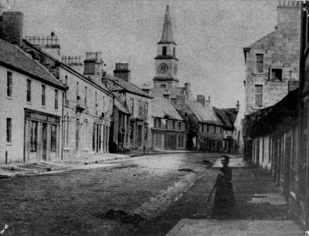 Cowgate Cowgate, Kirkintilloch, view looking north. Refere… Flickr