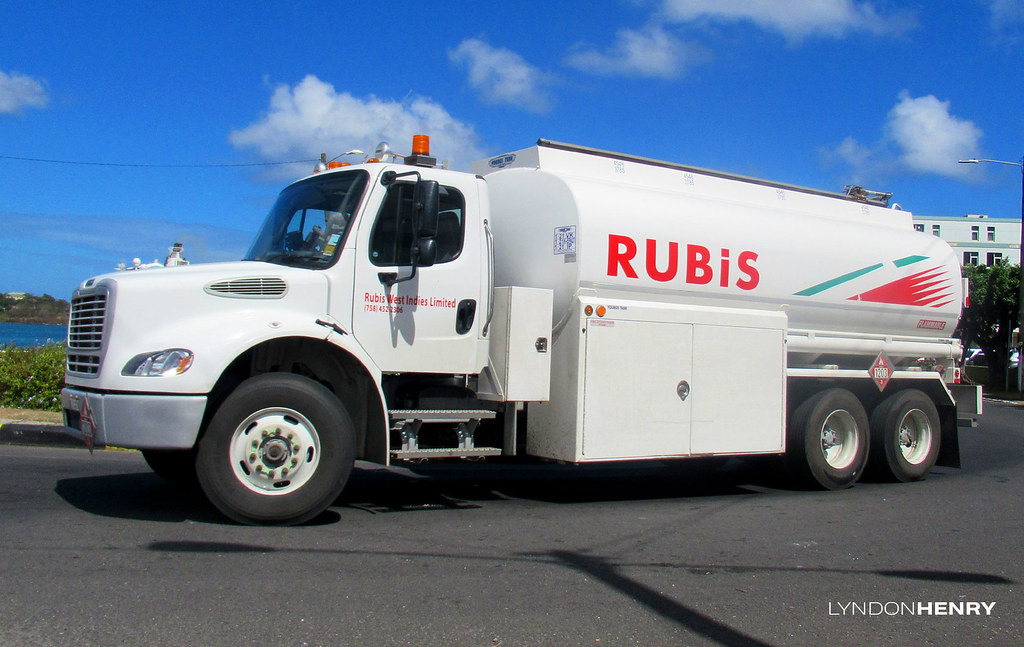 Rubis Tanker Rubis Freightliner Fuel Tanker Lyndon Henry Flickr