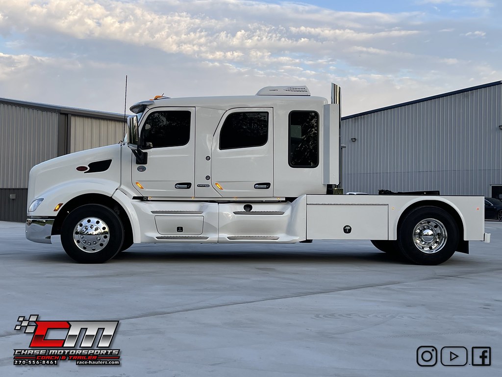 2021schwalbepeterbilt579crewcabtruck2011renegade… Flickr