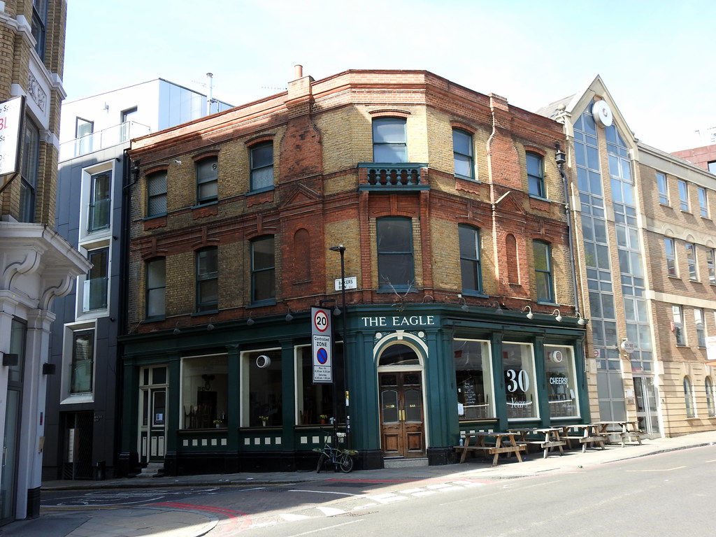 The Eagle 159 Farringdon Road, London. Reading Tom Flickr