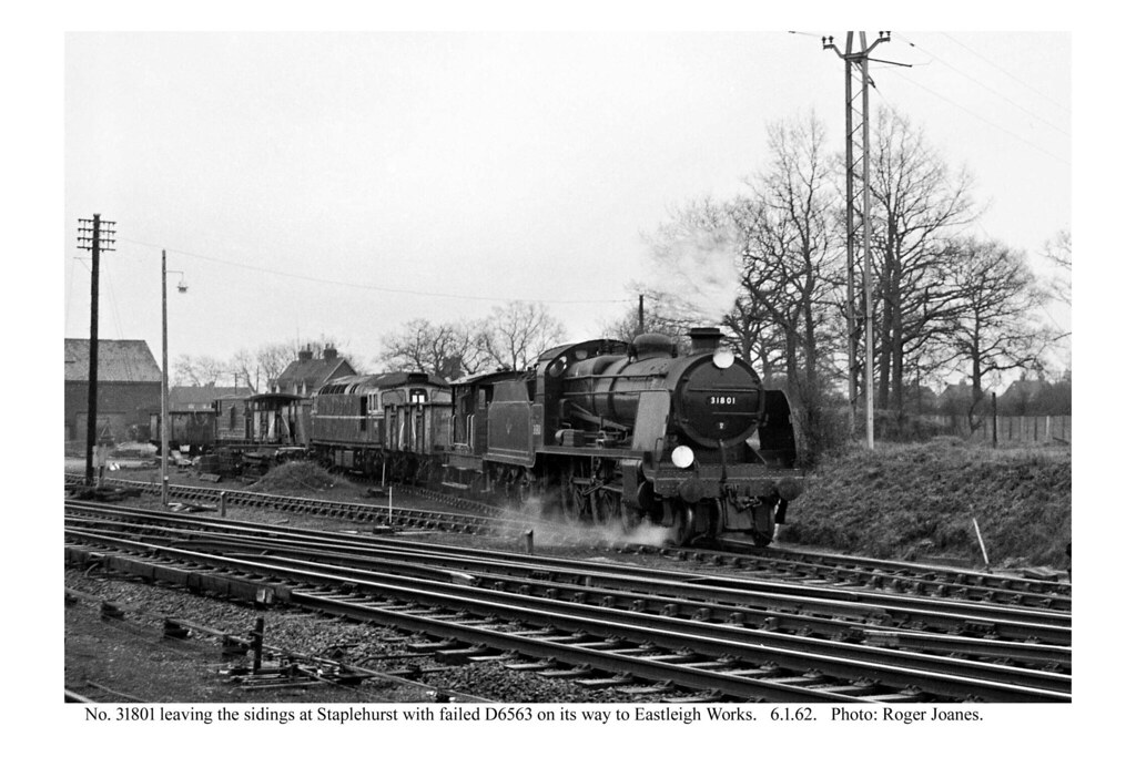 Staplehurst. No. 31801 hauling D6563 leaving the sidings. … Flickr