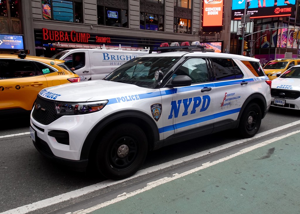 NYPD 106 pct 2020 Ford Police Interceptor Utility Hybr… Flickr