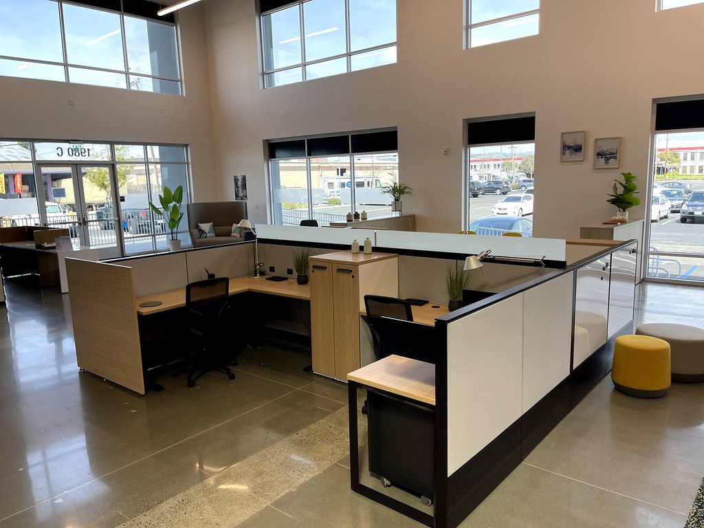 IMG_1560 End User Friant San Leandro Showroom Dealer n/a… Flickr