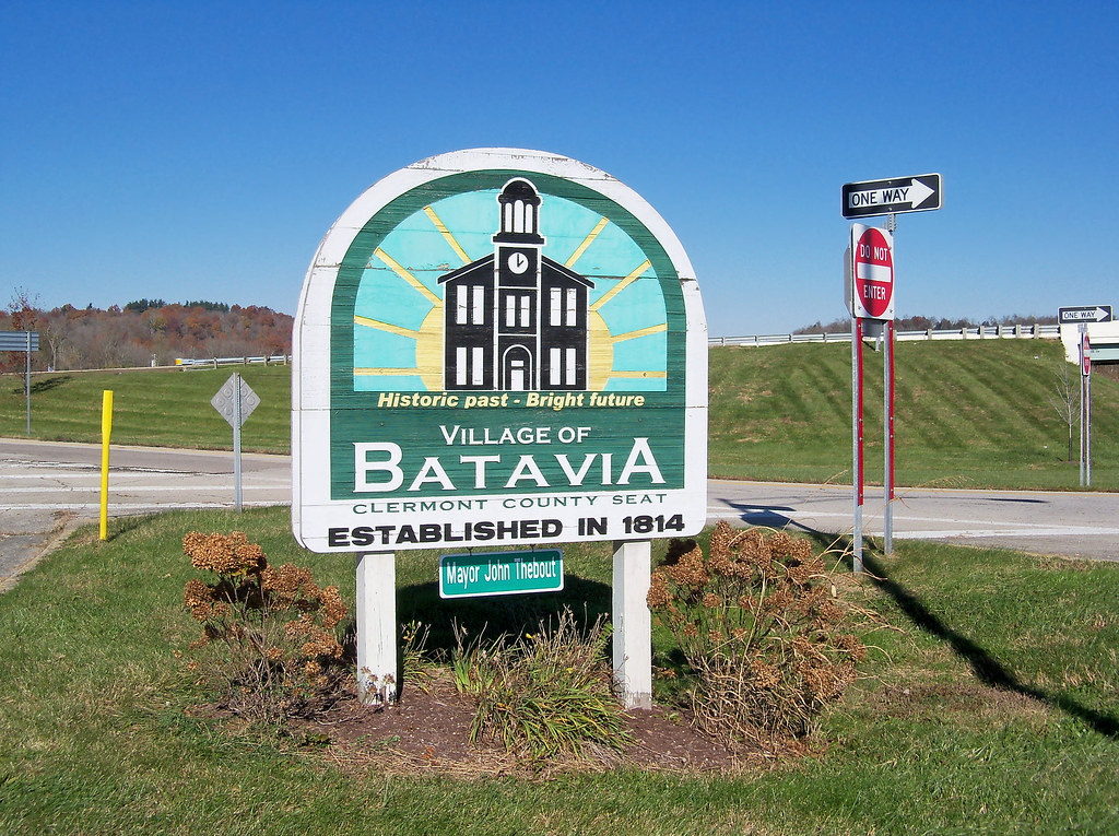 OH Batavia Entrance Sign for the entrance to Batavia, Oh… Flickr