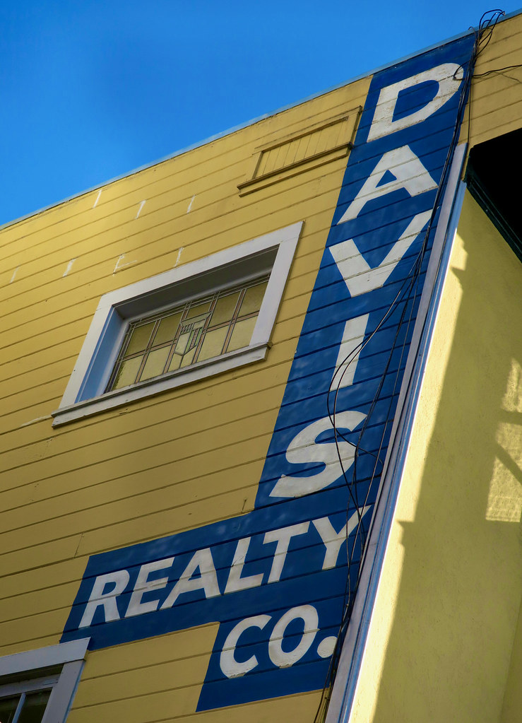 Davis Realty Co., San Francisco, CA Painted sign for the D… Flickr