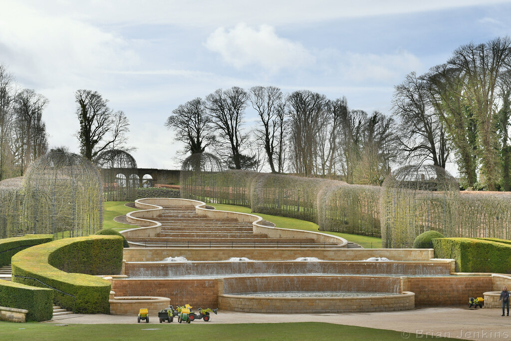 Alnwick Gardens Cascade Alnwick Gardens, Alnwick, Northumb… Flickr