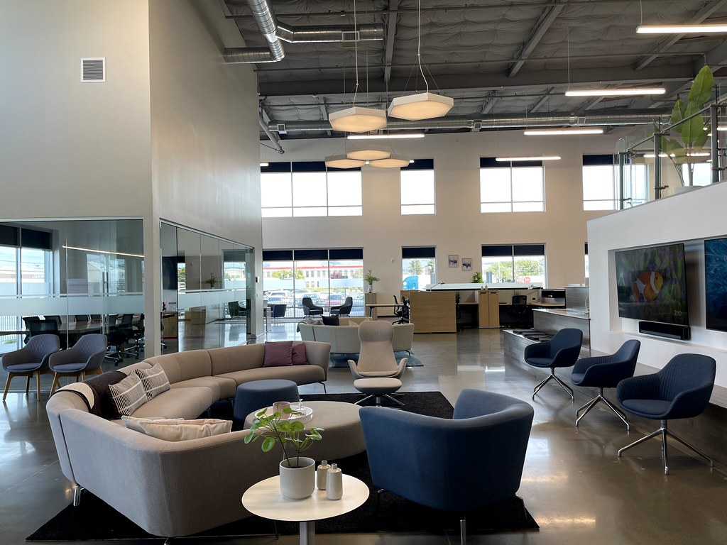 IMG_1544 End User Friant San Leandro Showroom Dealer n/a… Flickr