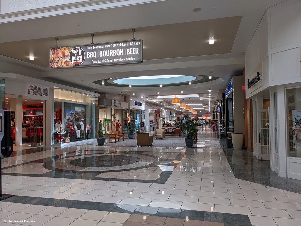 West Towne Mall West Towne Mall shopping center Madison, W… Flickr