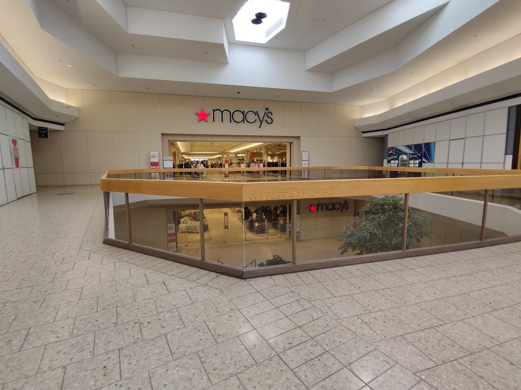 Macy's Lakeside Mall Sterling Heights MI gameking3 Flickr