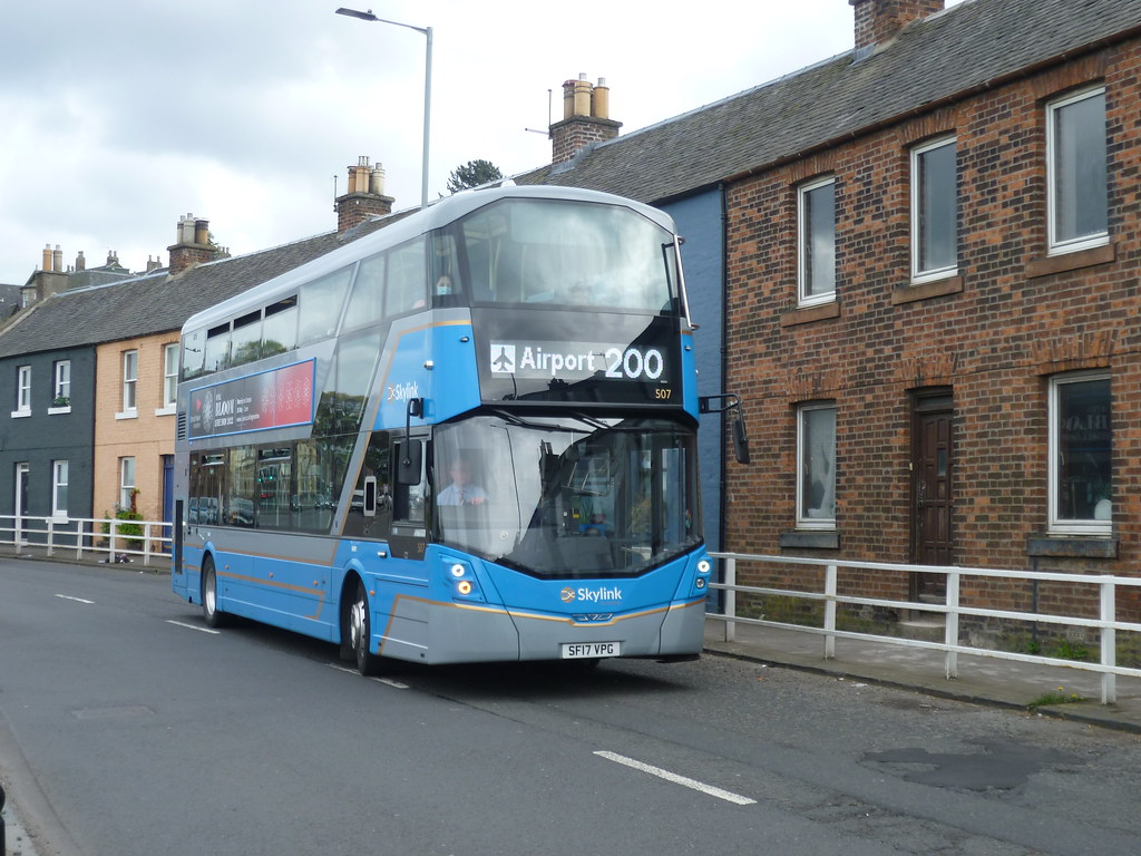 Lothian 507 on Lower Granton Road, Edinburgh. New in 2017,… Flickr