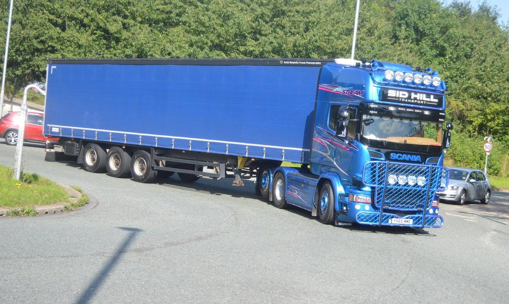 Sid Hill Transport YX65 MME Entering Lymm Truckstop Flickr
