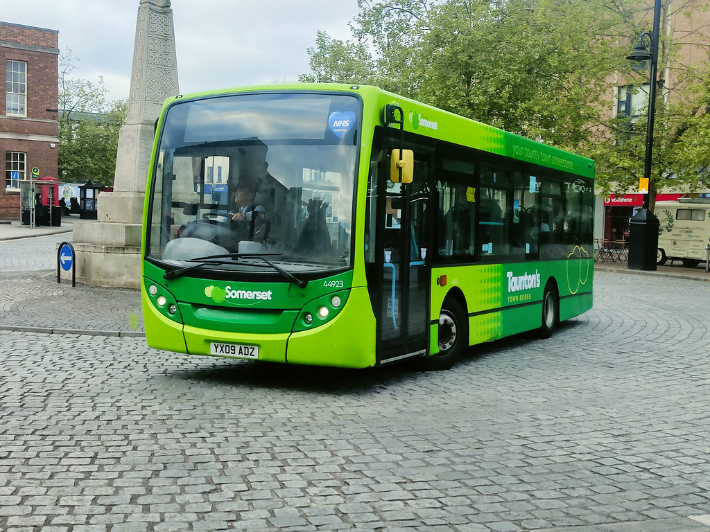 Buses of Somerset ADL E200 44923 at Taunton Buses of Somer… Flickr