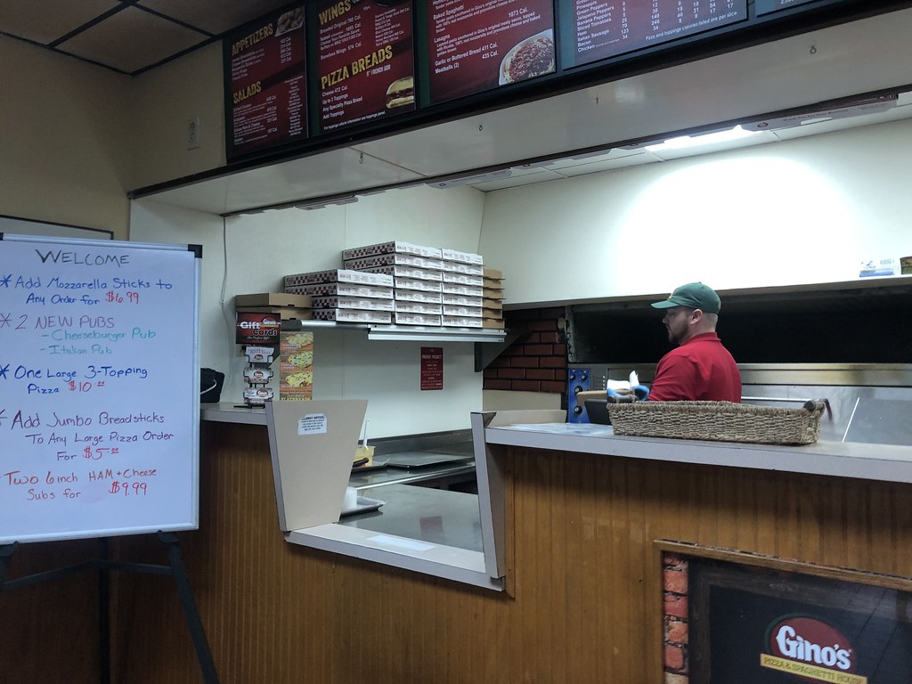 Gino’s Gauley bridge Candace Nelson Flickr