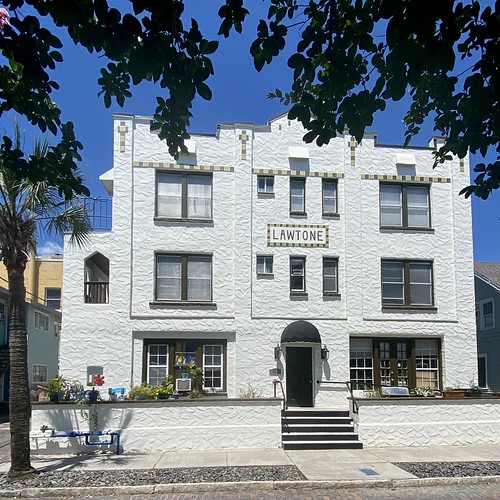 The Lawtone Apartments Dating from 1928 and recently renov… Flickr