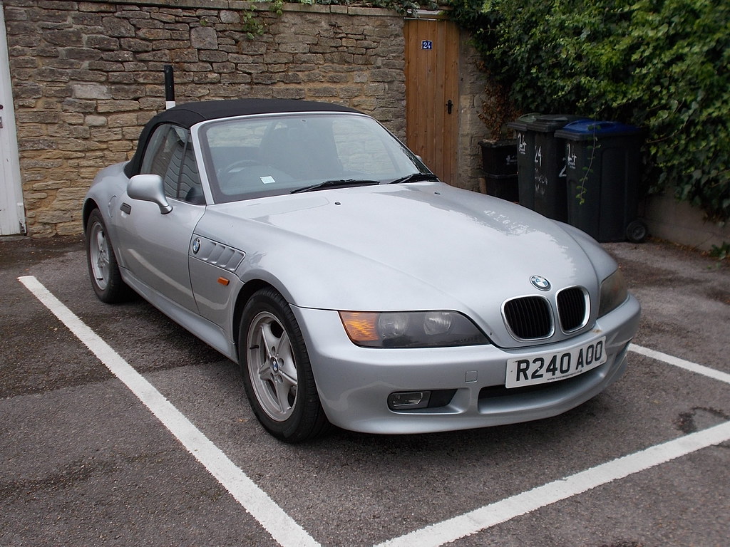 1998 BMW Z3 1.9 2dr Seen in Church Street Car Park, Melksh… Flickr
