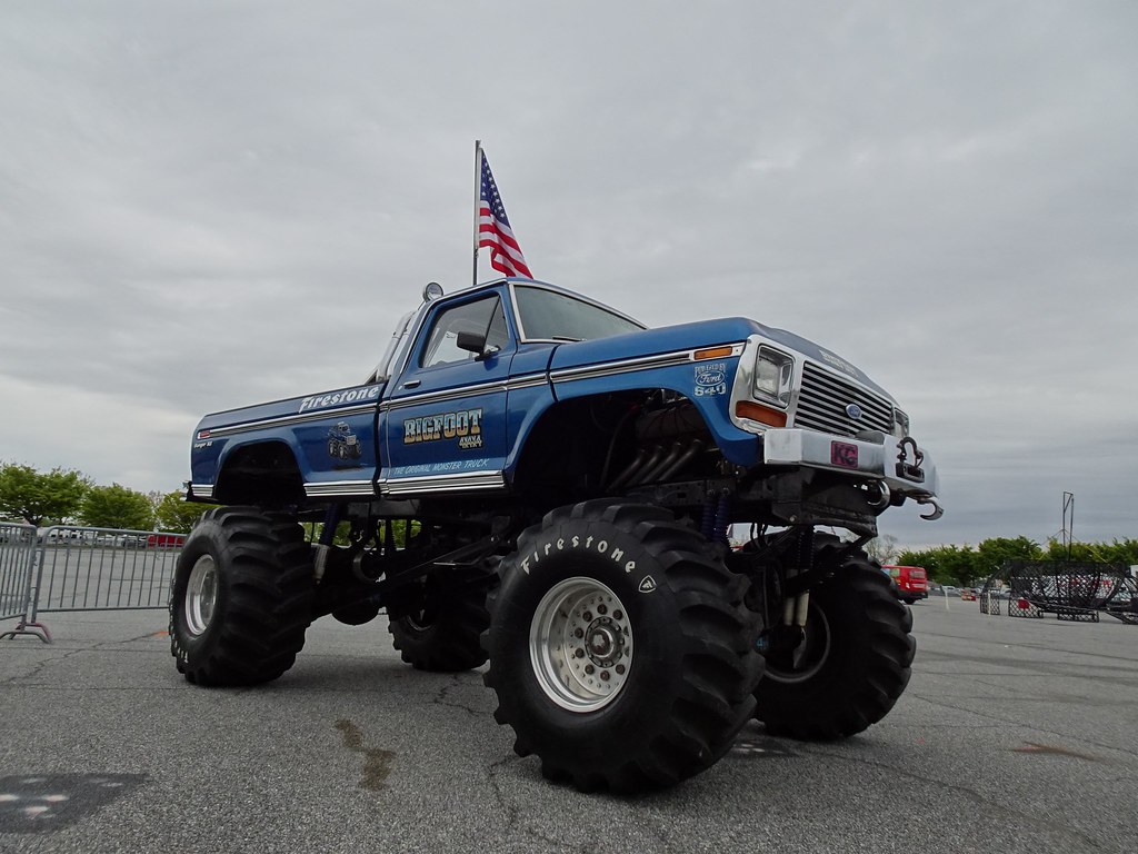 Bigfoot Truck (2) rwcar4 Flickr