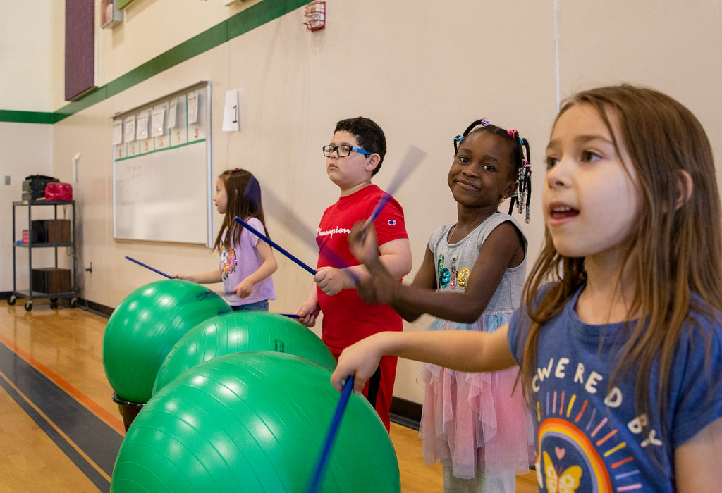 Hillis Cardio Drumming Kindergarten students at Hillis Ele… Flickr