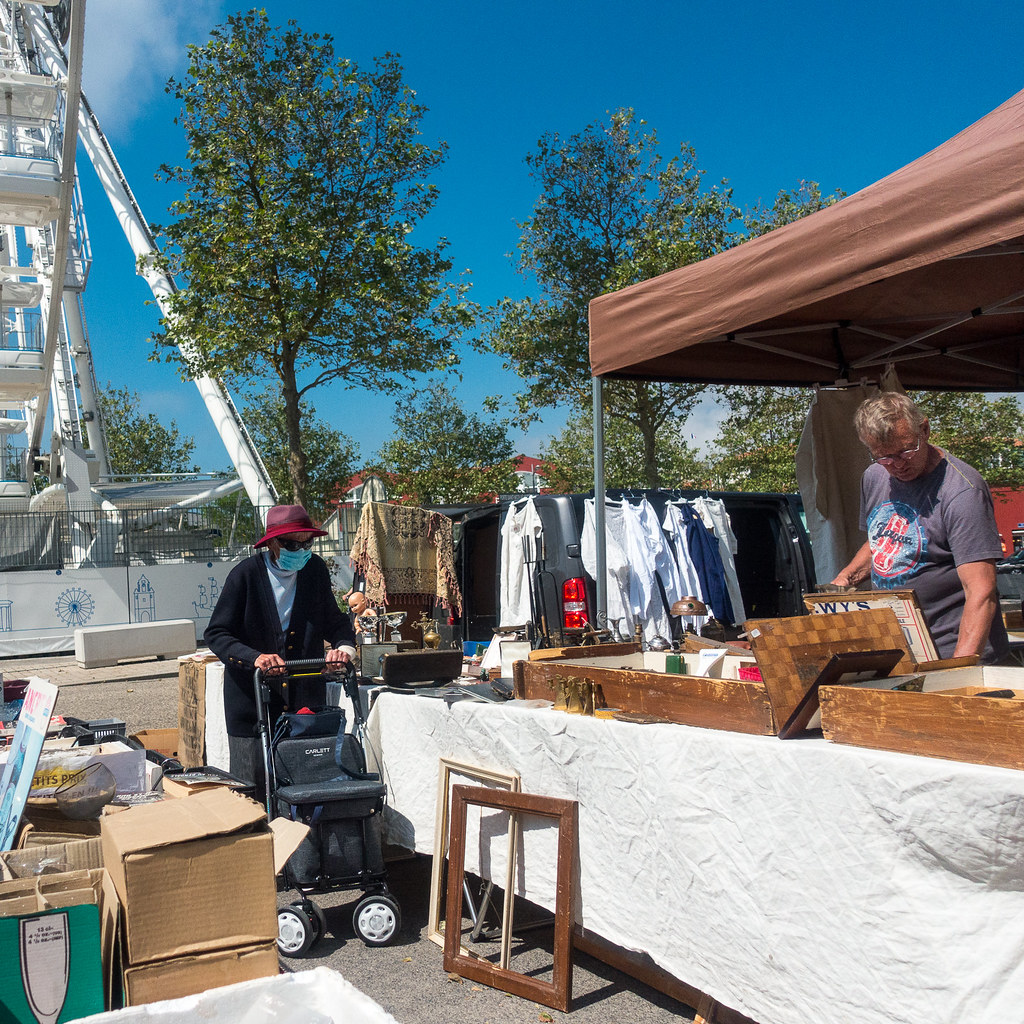 RX100B4967 La Rochelle Place de la Motte Rouge Daniel Guérin