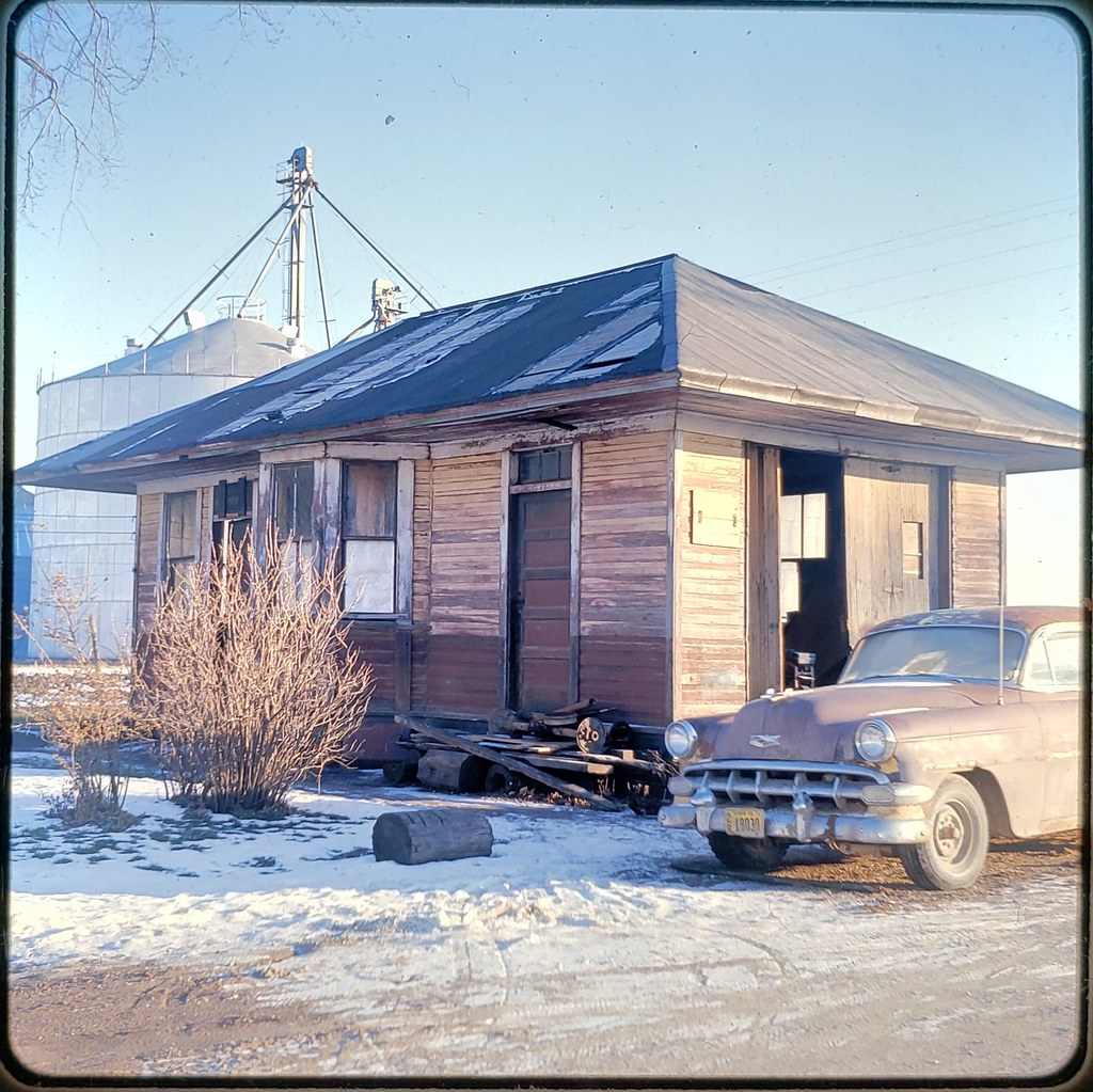 Jan 1974 Sperry, Iowa CRI&P depot, Sperry, Iowa. Flickr