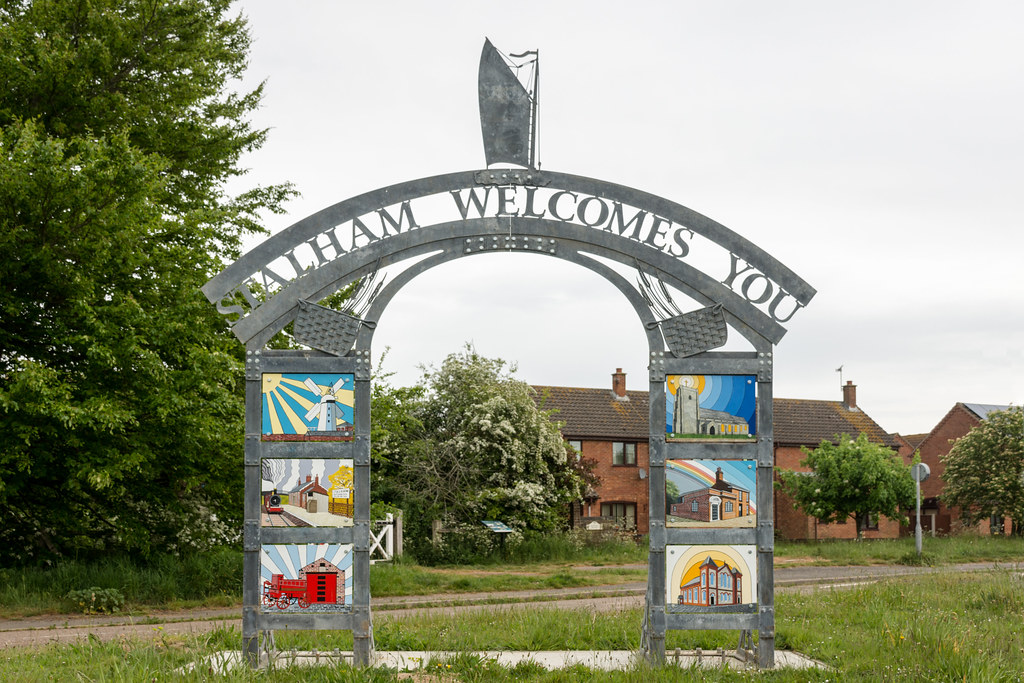Stalham Village sign (New sign)6315 Location N52°46.360 … Flickr