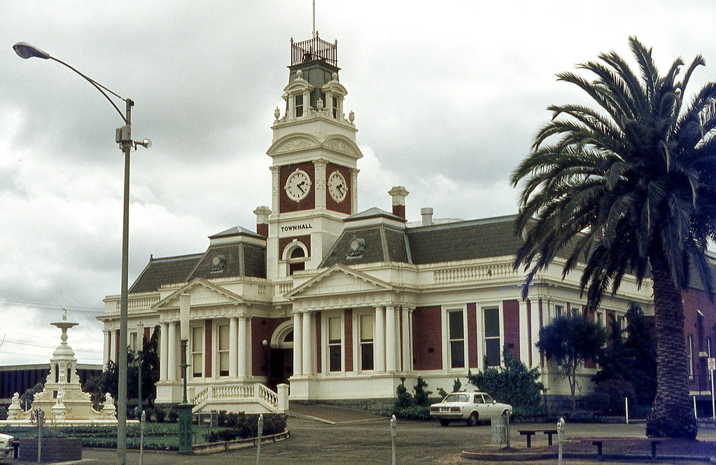 Ararat Town Hall, Ararat, Victoria. AY8316 dunedoo Flickr
